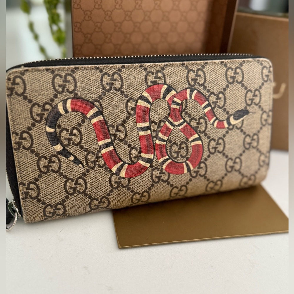 Gucci Long Wallet Snake Print Beige x Dark Brown x Multi Round Zipper w/ box - Picture 2 of 10